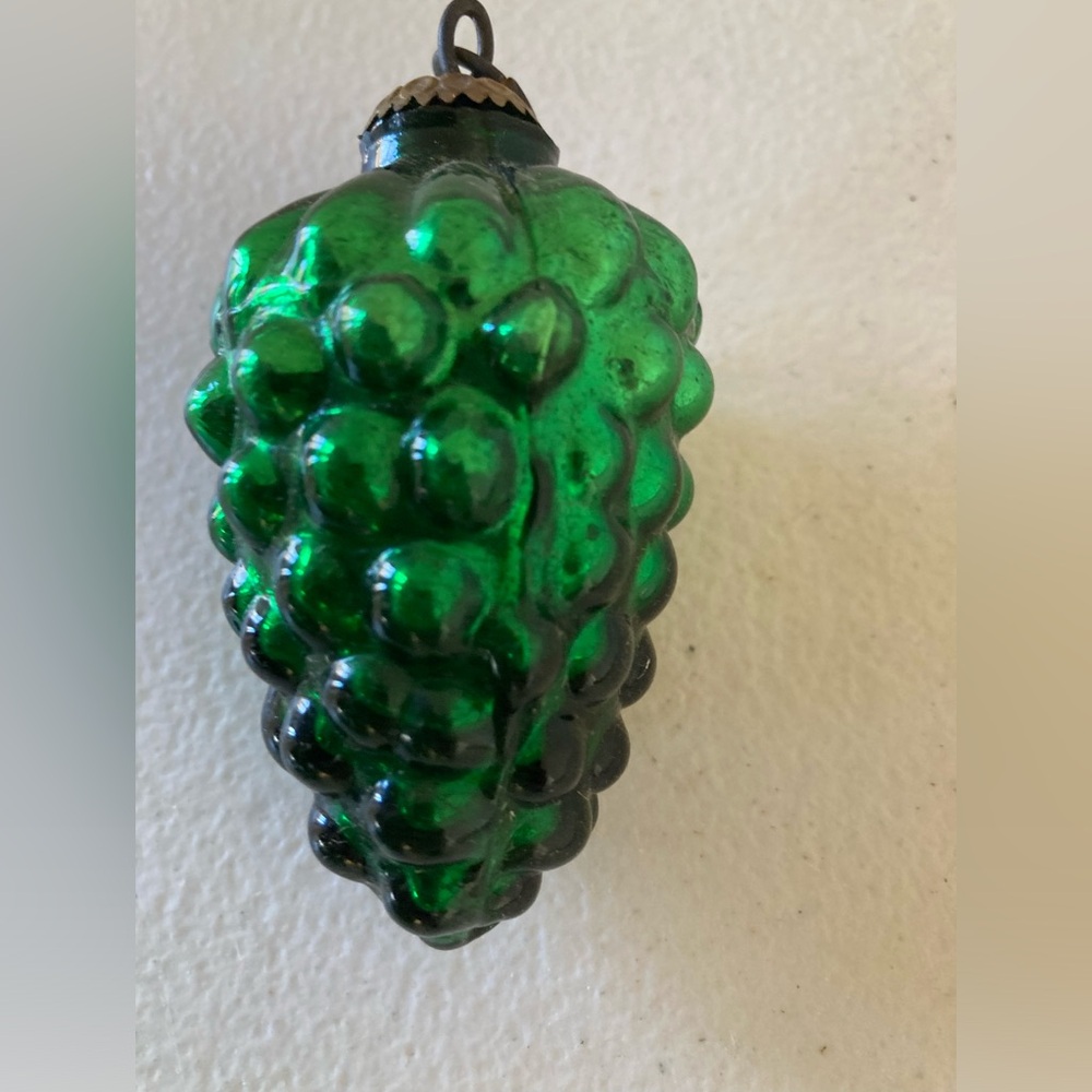 Antique German 3” Kugel Green Grapes Cluster Christmas Ornament Heavy Flaw - Picture 4 of 7